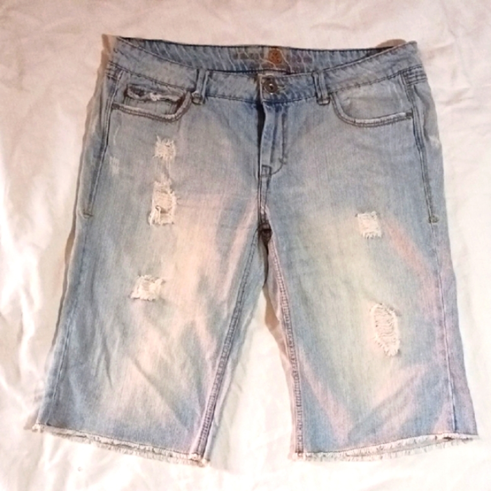 Velvet Heart Light Blue Distressed Jean Shorts Size 30